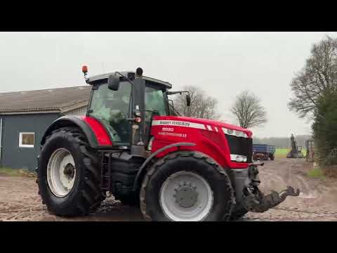 Video: Massey Ferguson 8690 tractor. 1