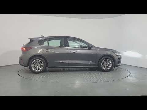 Ford Focus TITANIUM Petrol Manual - Image 2