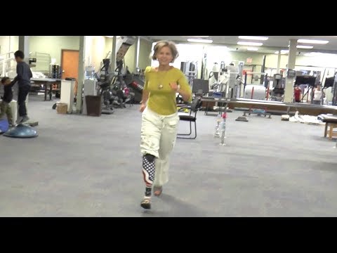 Leigh Anne running on TaiLor Made prosthetic foot