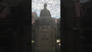 Monumento al Marqués de Riestra Orientación Oeste-Noreste A Toxa O Grove Pontevedra
