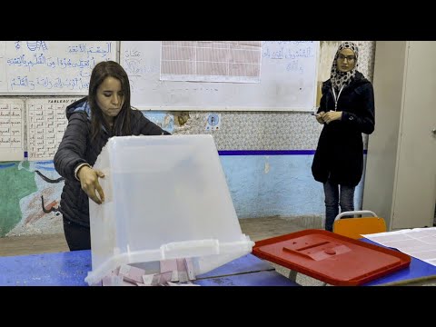 الانتخابات التشريعية التونسية النسبة الأولية للمشاركة بلغت 8.8% • فرانس 24 FRANCE 24
