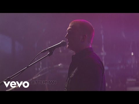 Queens Of The Stone Age - Like Clockwork (Live on Letterman)