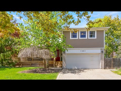 1241 Lakeview Dr, Oakville, Ontario | Homes For Sale in Oakville