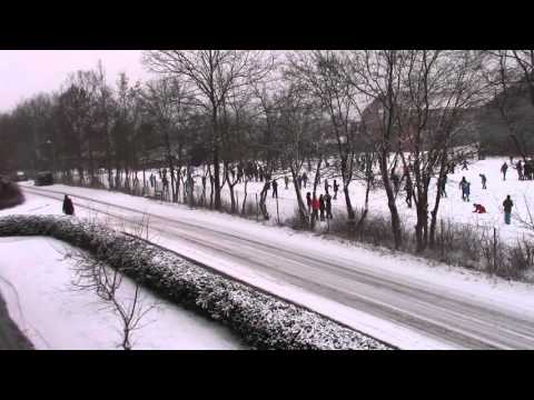 MongoTV_683 - Del 2 - Fede John Går Tur i Snevejr Og Snesjap Og Spiser Pizza - fredag 8.Januar 2016