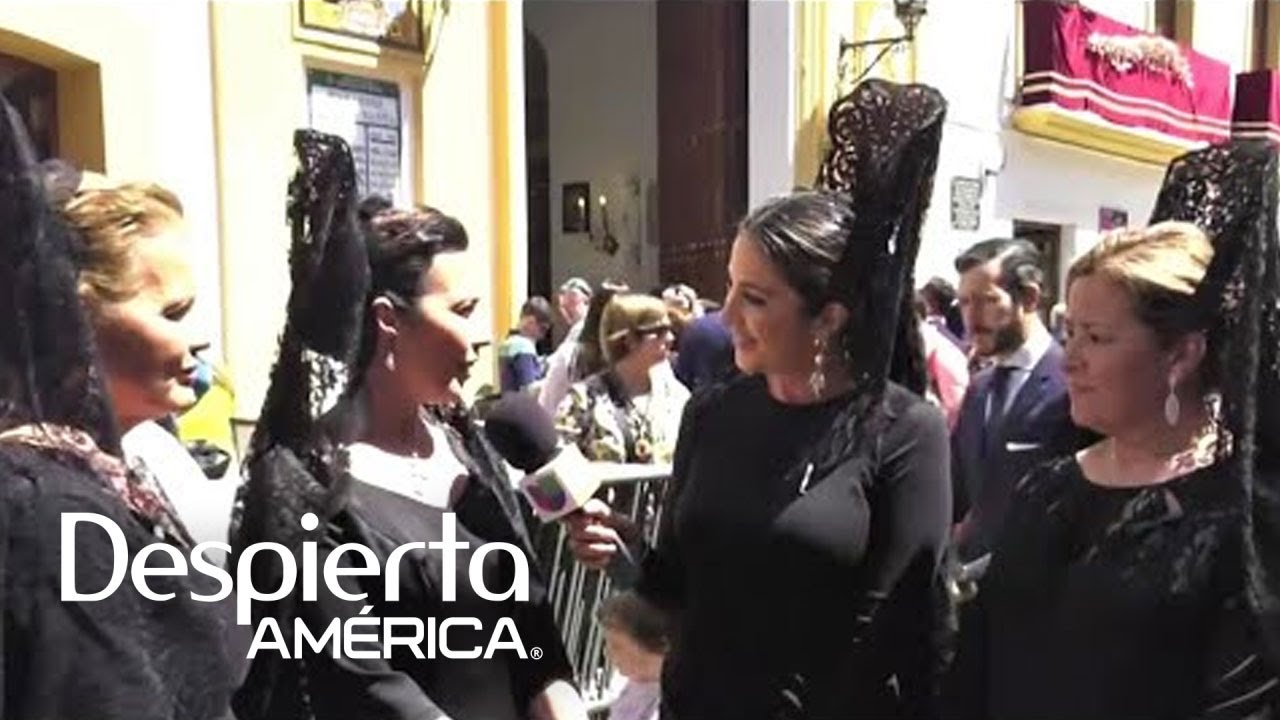 Watch ¿Por qué visten de negro y con mantilla La tradición sevillana en Jueves Santo | DA Now ¿Por qué visten de negro y con mantilla La tradición sevillana en Jueves Santo | DA