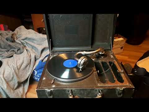 Isle of Capri, Smith Ballew and his Orchestra