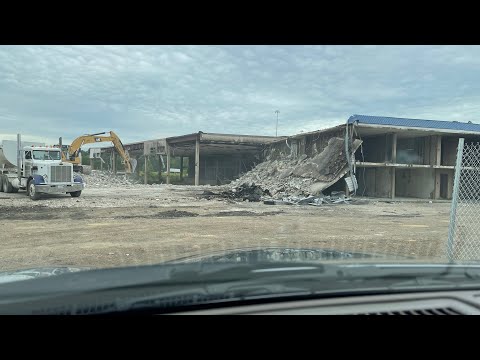 DEMOLITION Of Metro Inn / Best Western W/ Indoor Pool On Corner Of Hwy 80 & Ellis Ave (Jackson, MS)