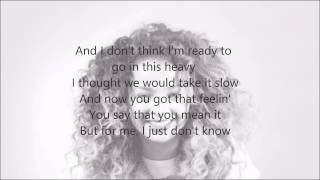 Ella Eyre - Deeper (acoustic live at Nova Stage) Lyrics