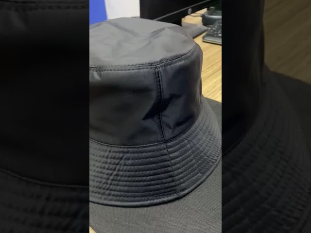 Vídeo relacionado con DEWIN Gorra de Béisbol LED, Control de aplicación Bluetooth programable Sombrero LED colorido editable para exteriores, conciertos, carnaval, Navidad, bares, discotecas (NEGRO)