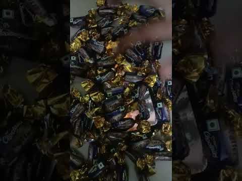 Cadbury choclairs gold toffee #chocolate #mobilevideography #simpleshort #trending #trendingshorts