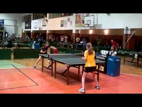 Mistrovství ČR staršího žactva Hluk 28. 4.2012 - Nikita Petrovová - Kateřina Čechová.mp4