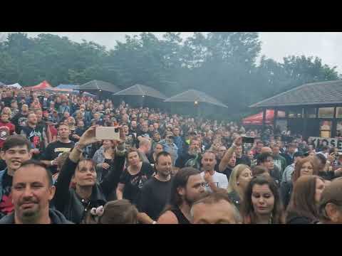 valečovské kulturní léto 2023  Alkehol - Buráky