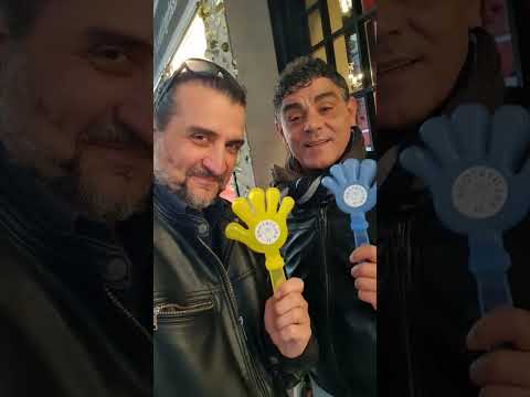 Saluti ai fan di Natale Sperandeo di Mery Per Sempre col Salutatore