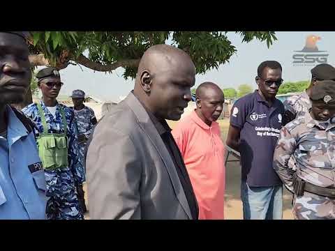 Bor Municipal Council Mayor speaks to the arrested gang members in Bor