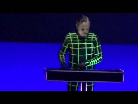 Kraftwerk - Techno Pop/Music Non Stop [Live @ The Masonic Temple, Detroit 2015]
