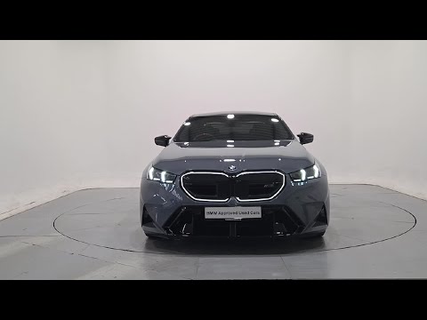 BMW M5 Saloon - Image 2