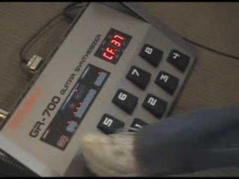 Roland G-707 and GR-700 - 1980s Silver image 15
