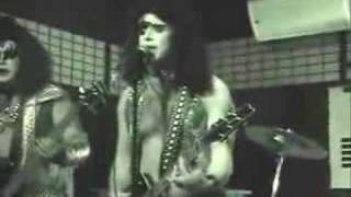 KISSology does &quot;Who Wants to be Lonely&quot;