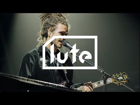DAX × lute：FKJ「Better Give U Up 」