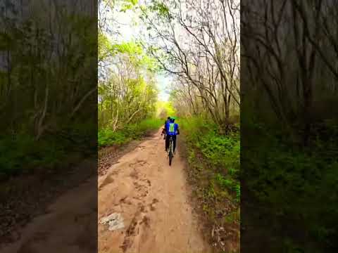 Trilha de bike passando pela região do solidão no distrito de Acopiara no Ceará