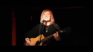 Hanna Fearns - Ich glaub ich hab ein Faible für Idioten