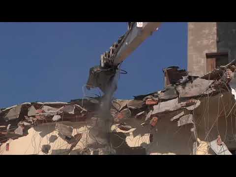 demolizione ex med Prato