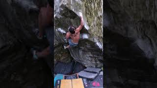 Video thumbnail of Stairway to Heaven, 8a. Magic Wood