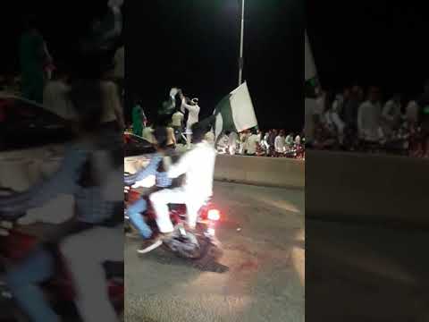 JASHN E AZADI MANATE HUWE LOGON KA JOSH O KHAROSH AROOJ PAR(1)
