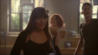 Glee - Uptight (Full Performance) 4x21