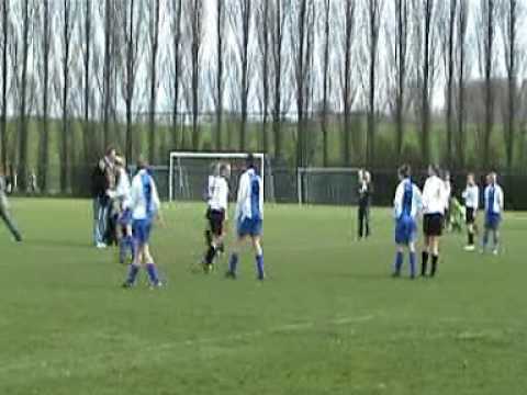 Nieuwenhoorn DA 1 voetbal.mpg