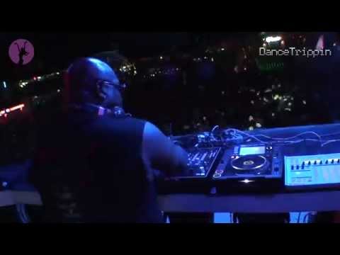 Jose Nunez - That's Right [played by Carl Cox]