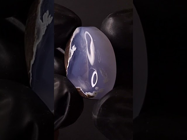 حجر عقيق خرائطي طبيعي