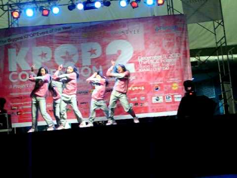 121110 Cyber Swiss Girls @ Kpop Con2