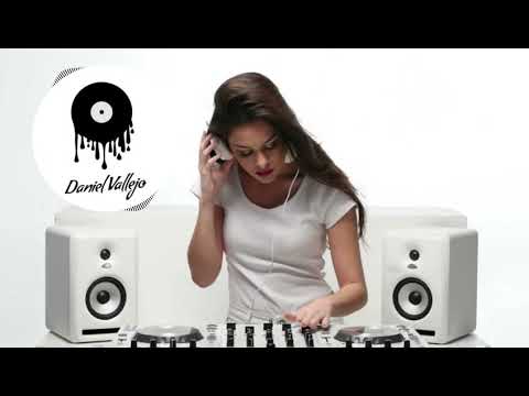 Negra - Papo Man feat. Young_F Con Sobre Bajo 2018