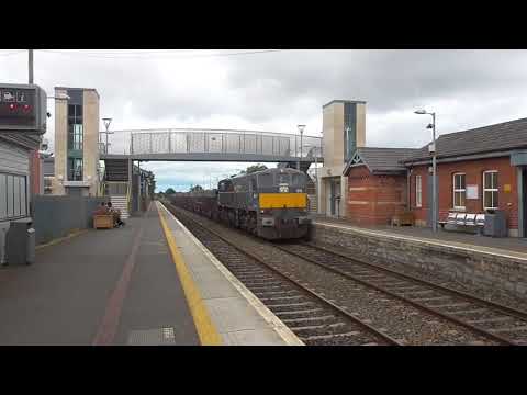 Irish Rail 071 Class Loco 076 + Tara Mines Ore Wagons - Donabate (27/8/18)