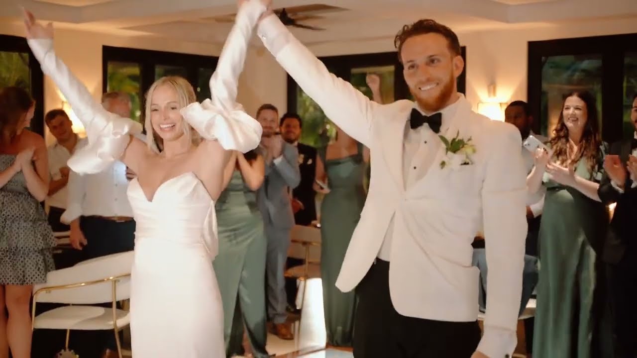 Beach Wedding Style in Papagayo Peninsula • Hannah + Caleb