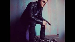 Juegos De Polvora &amp; Sangre-Regulo Caro (En Vivo)