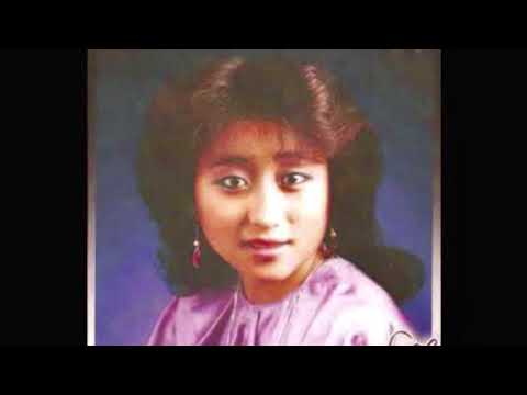 Thawj Tus Kuv Hlub (First Love) - Es Lis ( first Hmong female singer)