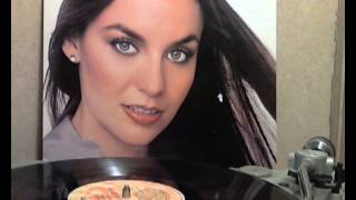 Crystal Gayle - Heart Mender [original Lp version]