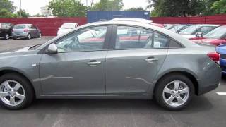 2010 Chevrolet Cruze 1.8LT Start-Up and Full Vehicle Tour