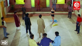 गुंडे ने लड़की को उनकी माँ के सामने कपड़े उतार कर किया बेइज़्ज़त देखिये फिर लड़की ने क्या किया video