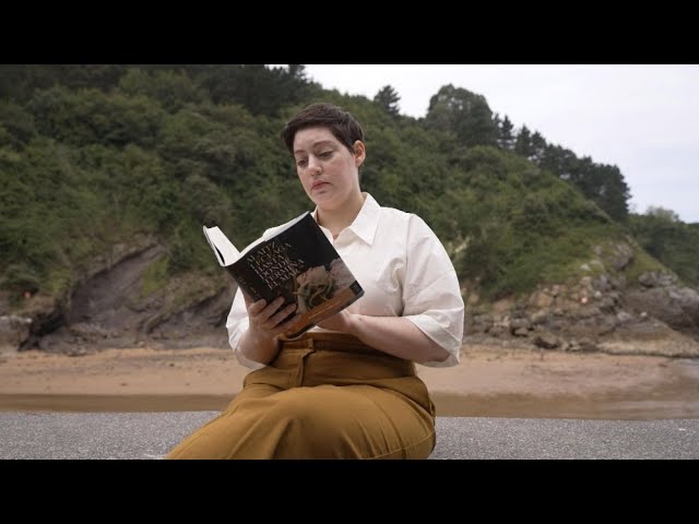 Vídeo relacionado con I la vida va d'això (Trilogia d'Albons 2) (Catalan Edition)