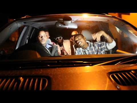 2hood2break Mos Hood - Shako (Show OFF)