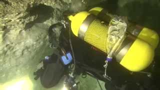 preview picture of video 'Entrance to Orda Cave with scientific bottle :)'
