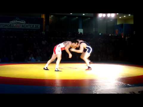 Freistil 96kg Davyd Bichinashvili - Dato Kerashvili 1:3 PS 0:2 1:0 0:1 0:3