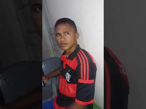 Mãe deixa eu ir pra festa.