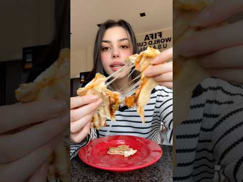 اطيب وأسرع ساندويشه للجوعانين🫣🩷#shorts #youtubeshorts #fyp #sandwich #food