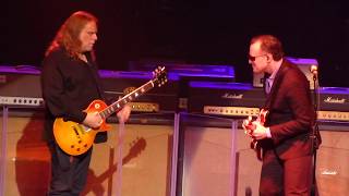 Joe Bonamassa &amp; Warren Haynes - Look Over Yonders Wall - 5/16/13 Beacon Theatre - NYC