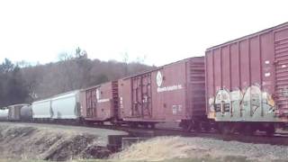 preview picture of video 'Buffalo & Pittsburgh Railroad Main Street Crossing, Brockway, PA April 11, 2011'