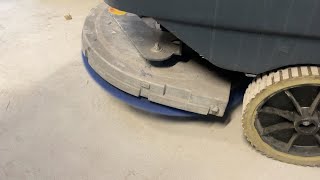 Nilfisk Scrubber -Dryer BA551D manual sweeper | Image 4 - Autoline